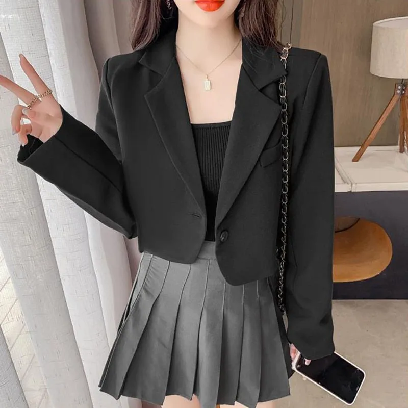 Minimalist Button Cropped Blazer