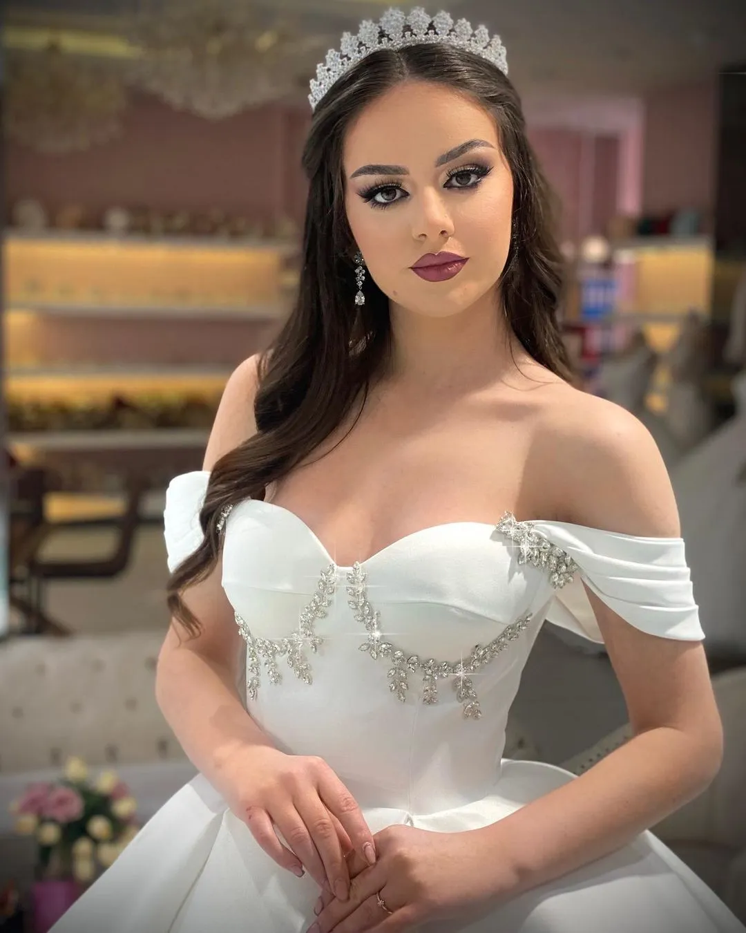 Princess Long A-line Off-the-shoulder Sleeveless Wedding Dress