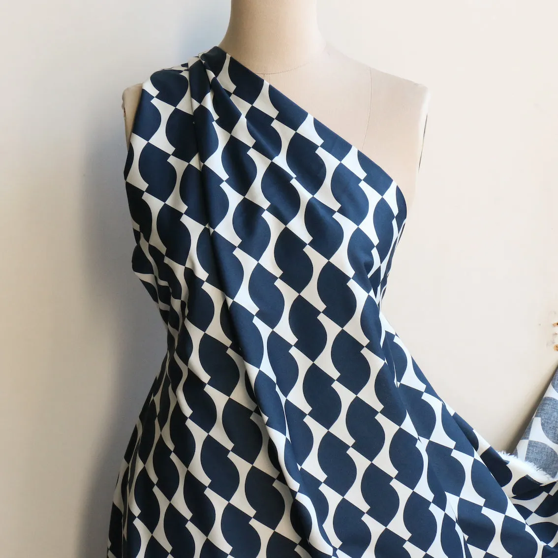 Tagliato Blu Stretch Poplin