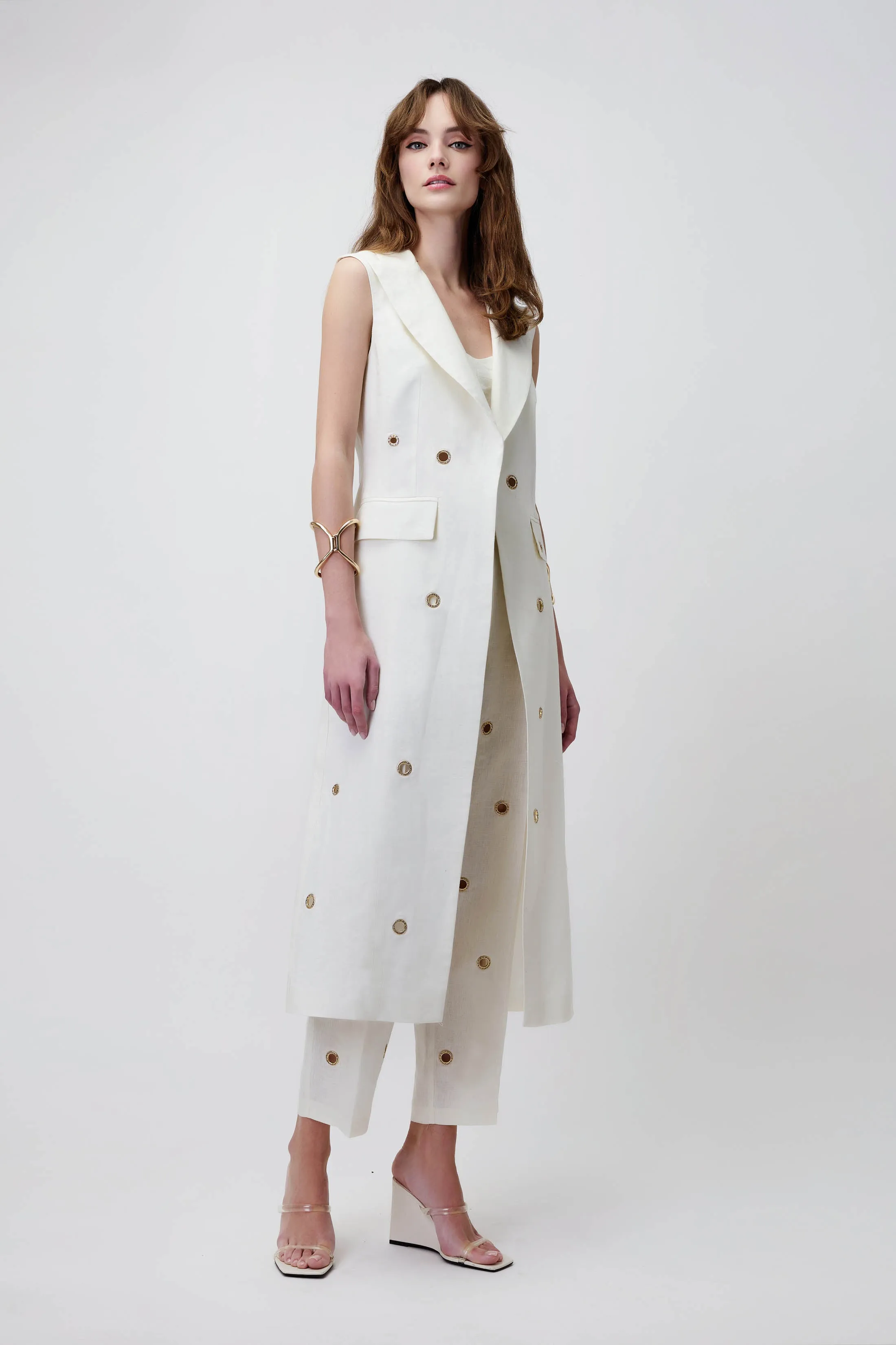 Vest in Linen with Gold Rings
